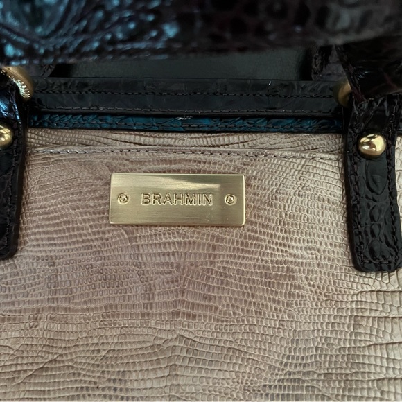 EUC Brahmin handbag with Wallet - Picture 8 of 8